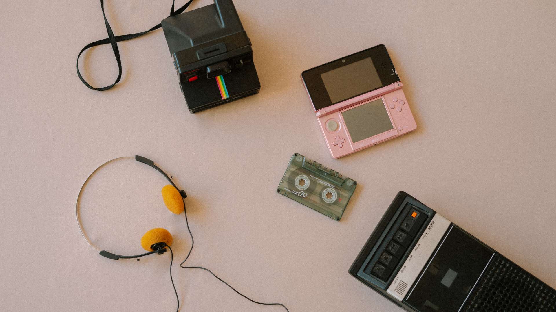 Classic Gadgets That Defined the 2000s: A Nostalgic Trip Down Memory Lane